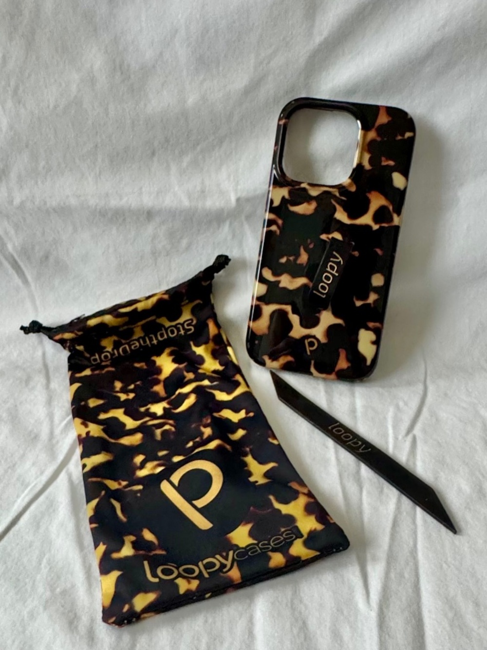 Tortoise Lefty Loopy Case for iPhone 15Pro